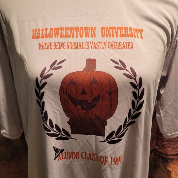 Halloweentown University Tee M Gray Alumni Shirt Class Halloween Disney T-Shirt - Picture 4 of 6